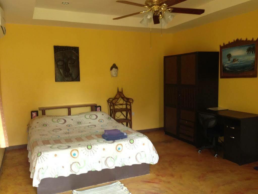 Bee Nat Garden Resort Strand Bang Rak Exterior foto