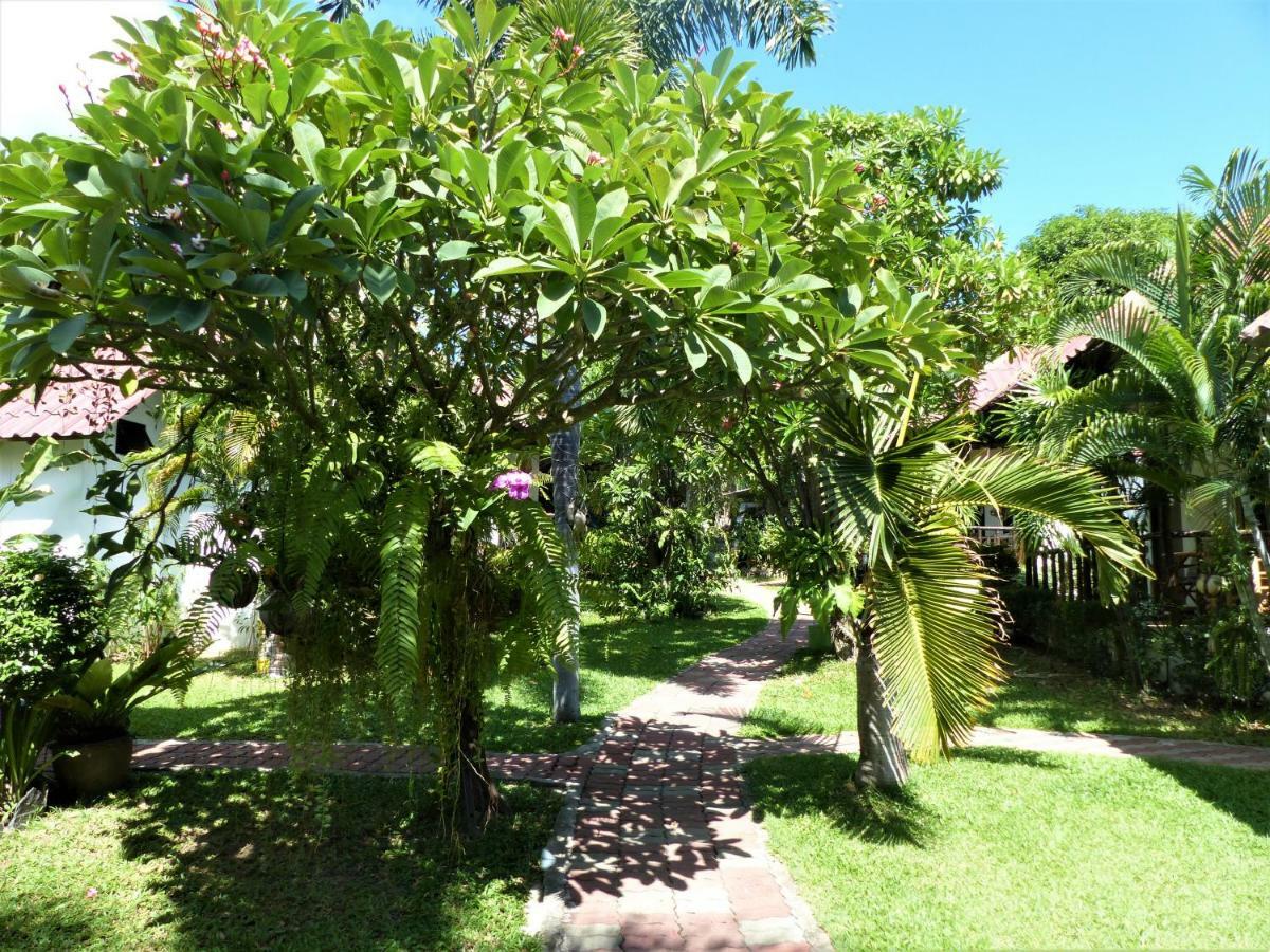 Bee Nat Garden Resort Strand Bang Rak Exterior foto